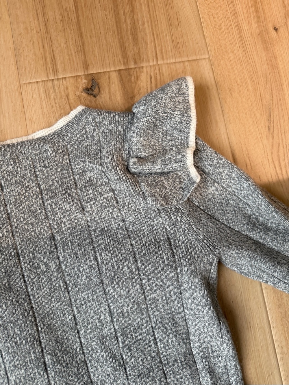hinge Gray Ribbed Long Sleeve Ruffle-Trim Sweater - Picture 7 of 7
